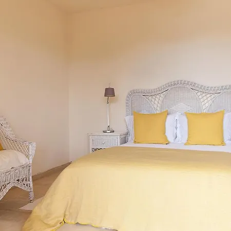 Porto-vecchio Sleeps 8 With Pool Air Con And Wifi Villa Porto Vecchio