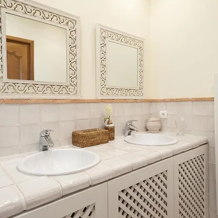 Porto-vecchio Sleeps 8 With Pool Air Con And Wifi Porto Vecchio