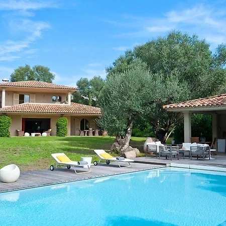 Villa Porto-vecchio Sleeps 8 With Pool Air Con And Wifi